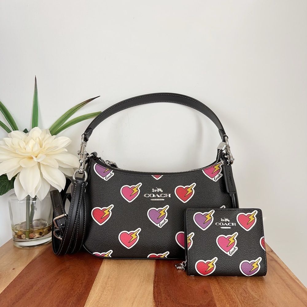 NWT Coach Teri‎ Shoulder Bag and Snap Wallet With Heart Bolt Print